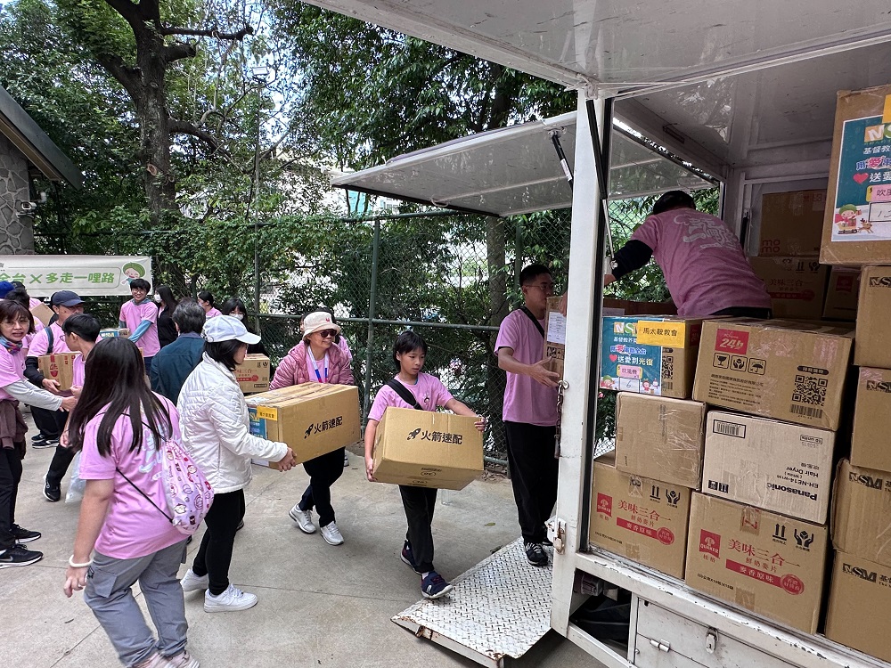 「用愛串聯全台」傳遞全台的愛到脆弱家庭 特別送聖誕祝福到光復 - https://www.watchmedia01.com