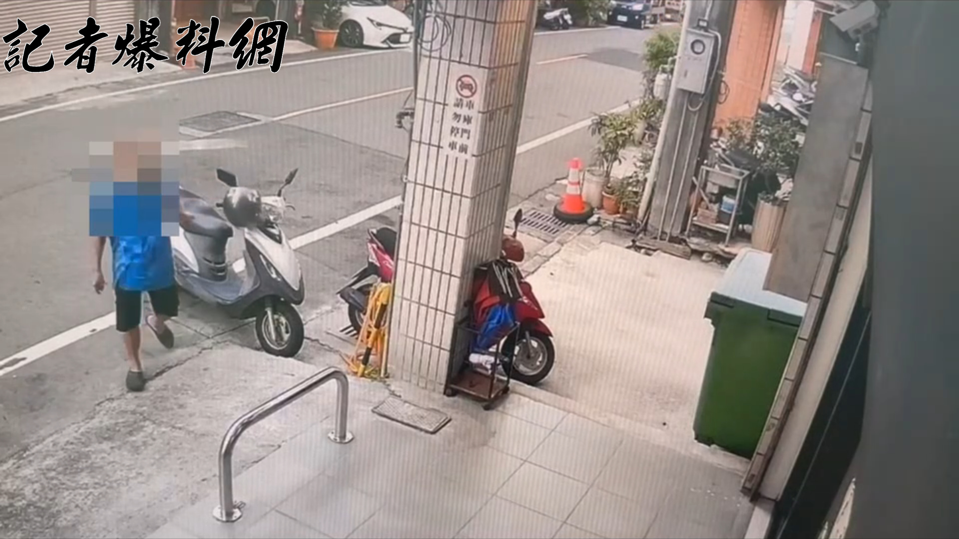 甫於上個月退休的李姓男子獨自騎車到內壢派出所。