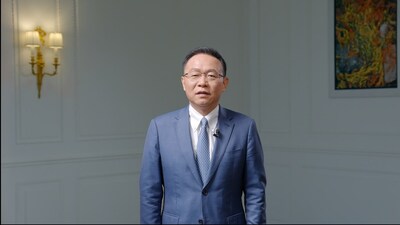 David Wang, Huawei's Executive Director of the Board, delivers a speech at Huawei Connect Europe