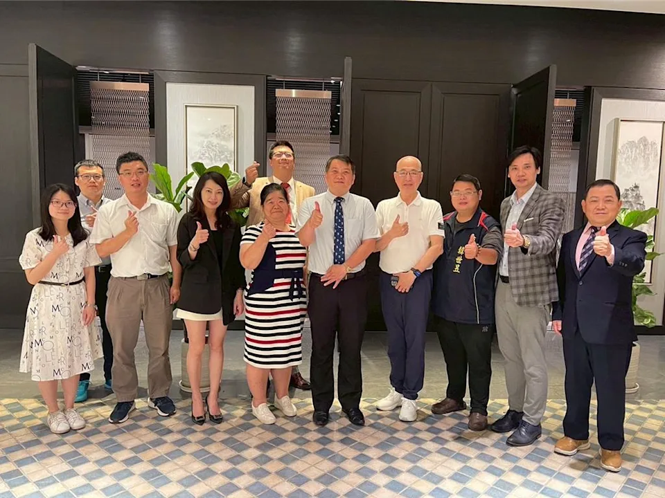 基隆女中與加拿大卑詩省教育局簽定合作備忘錄，希望開拓基隆女中學生的國際視野，增加競爭力。