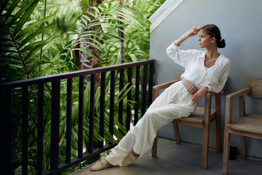 森林系住宿特別受女生歡迎,因為這類旅宿提供了被自然環境包圍的休息空間,晚上很安靜,對住在城市裡的女生來說,幾乎像情緒重置。圖/123RF圖庫