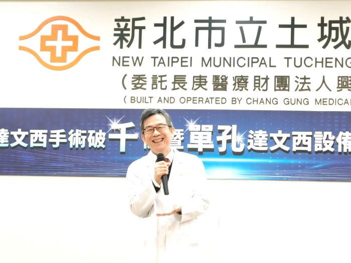 《圖說》賴旗俊院長指出，土城醫院以醫學中心等級標準提供高品質、可近性的先進醫療服務，強化在地照護能量，實踐對新北市民的承諾。〈記者葉柏成攝〉