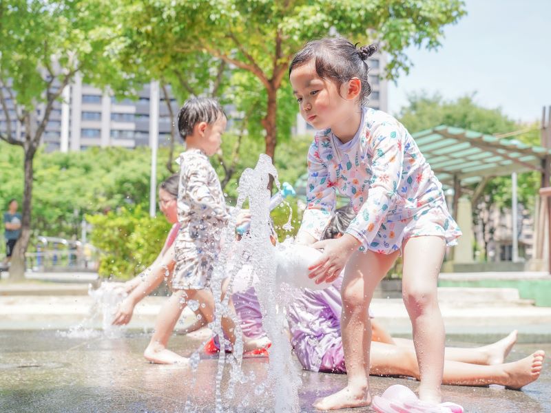 《圖說》玩水倒數!新北5處超人氣戲水池10月1日起休園。〈水利局提供〉